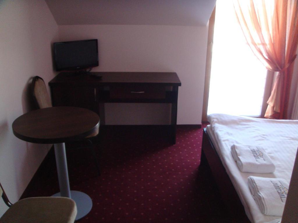 Gosciniec Europejski Miedziana Gora Номер фото